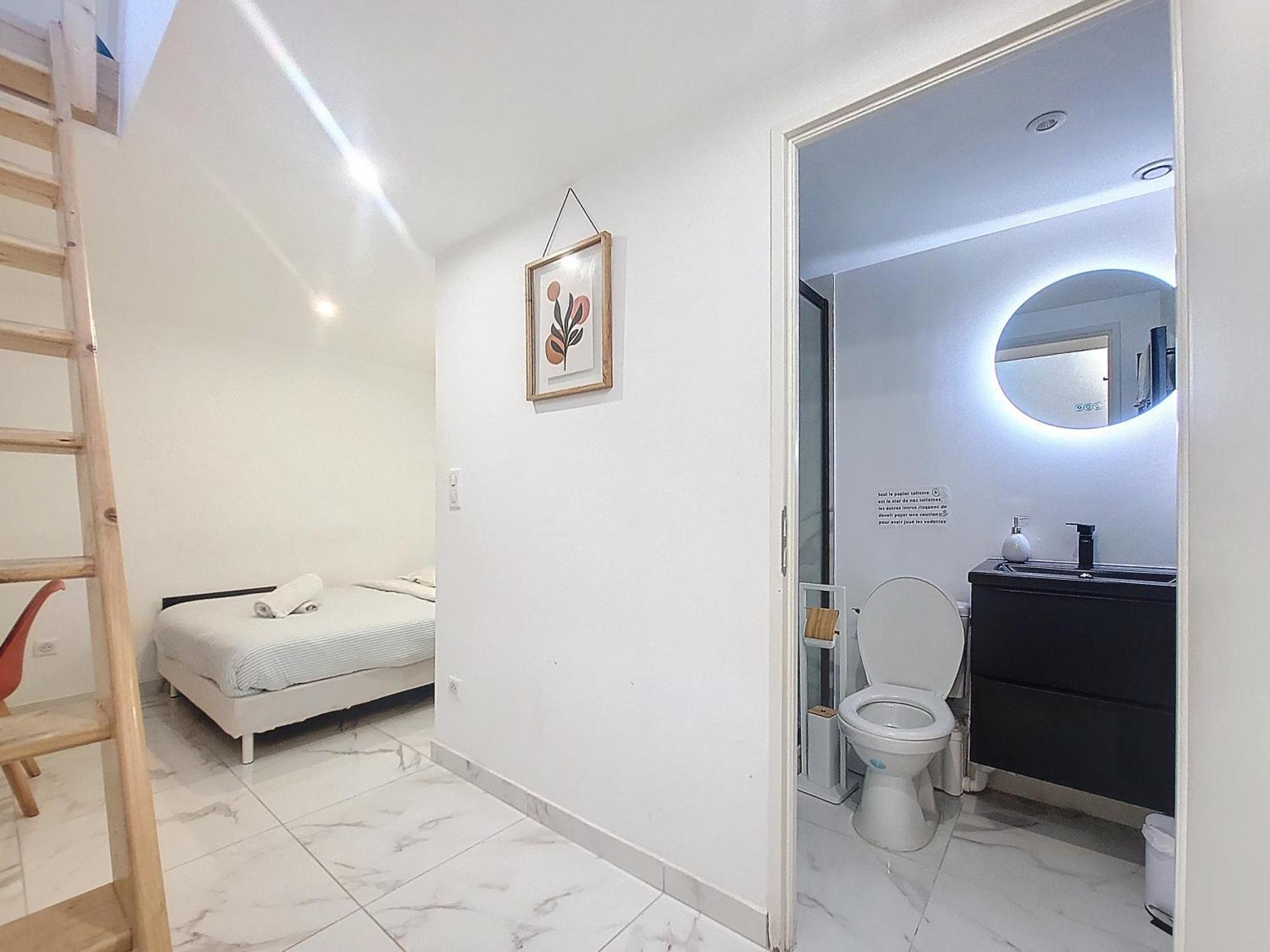 Confort Climatise Et Suite Privee En Sousplex Μονπελιέ Εξωτερικό φωτογραφία